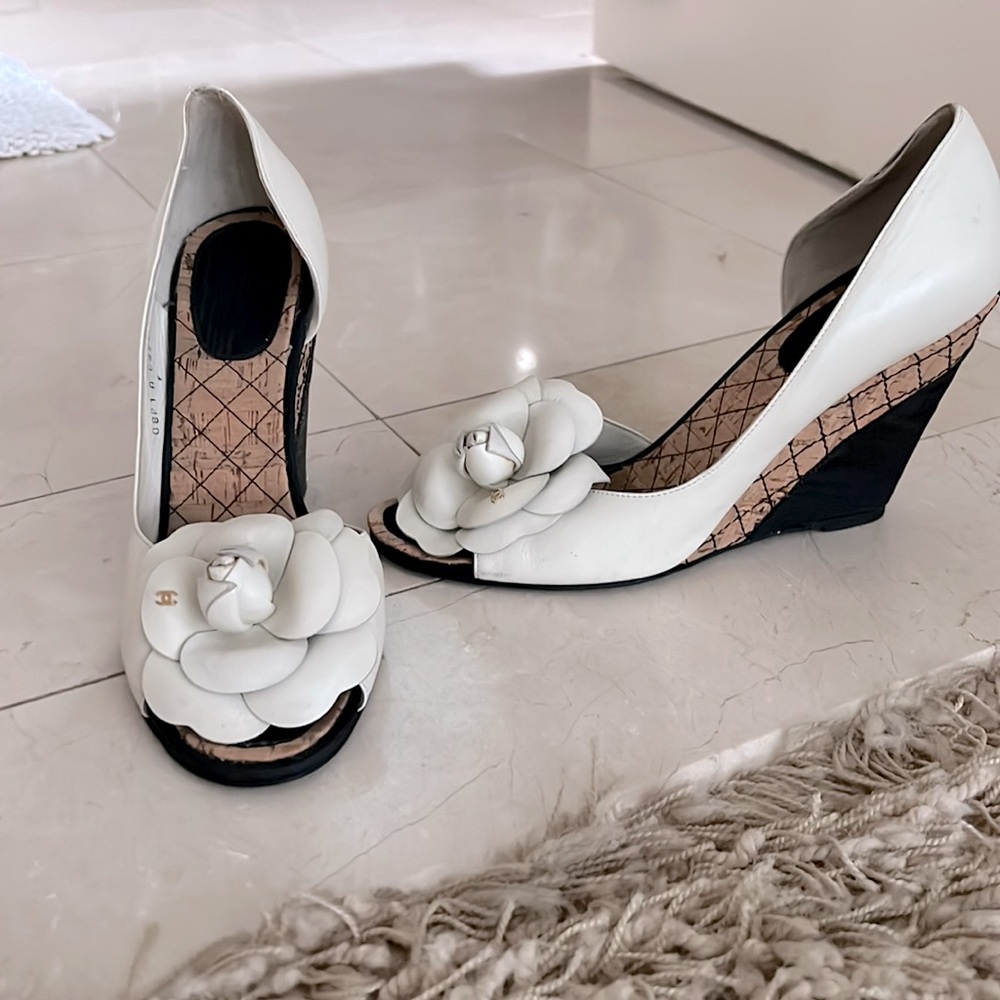 Chanel ivory leather Camellia d’orsay wedge with black accents